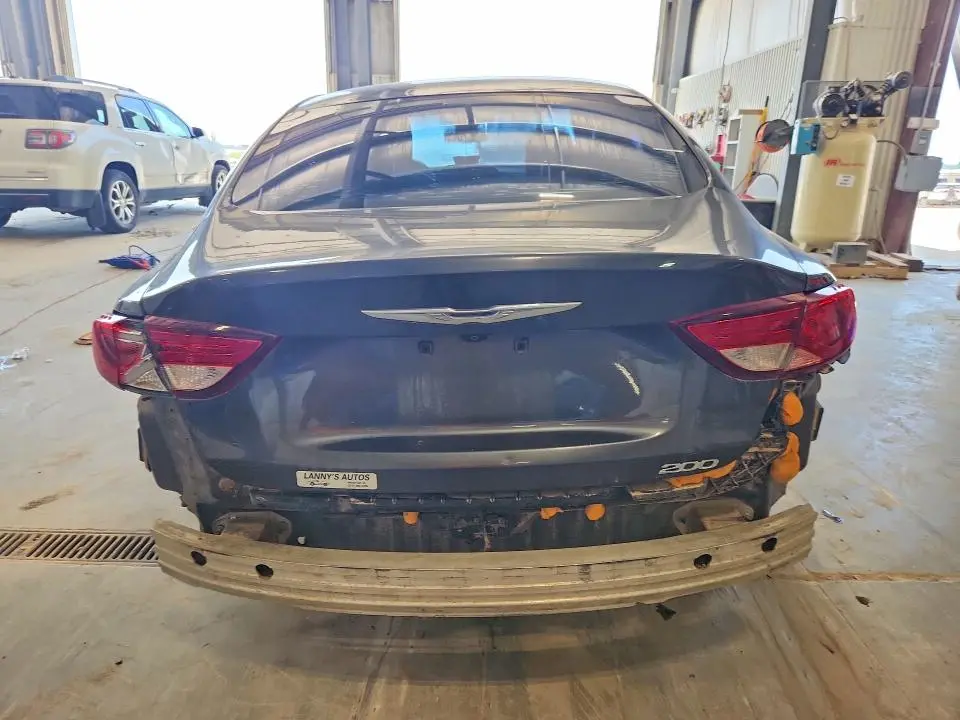 2016 CHRYSLER 200 LIMITED  