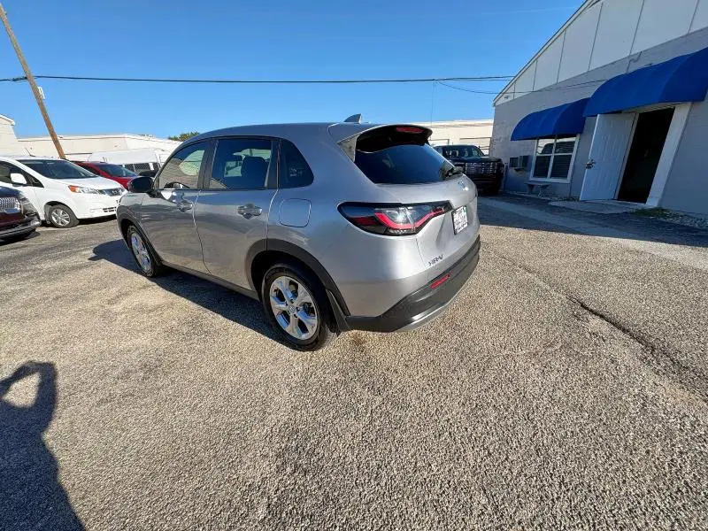 2025 HONDA HR-V LX  