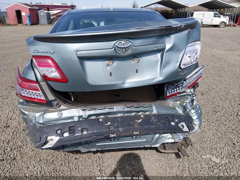 2011 TOYOTA CAMRY LE