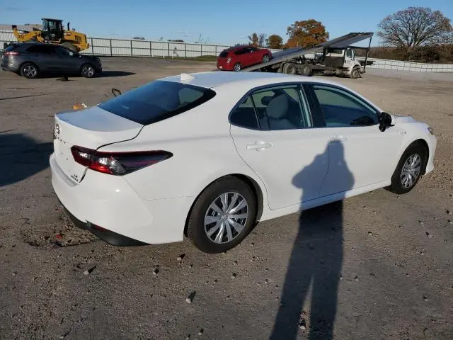 2021 TOYOTA CAMRY LE  