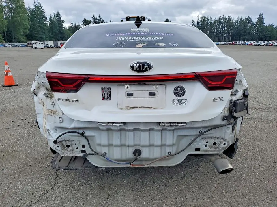 2019 KIA FORTE EX  