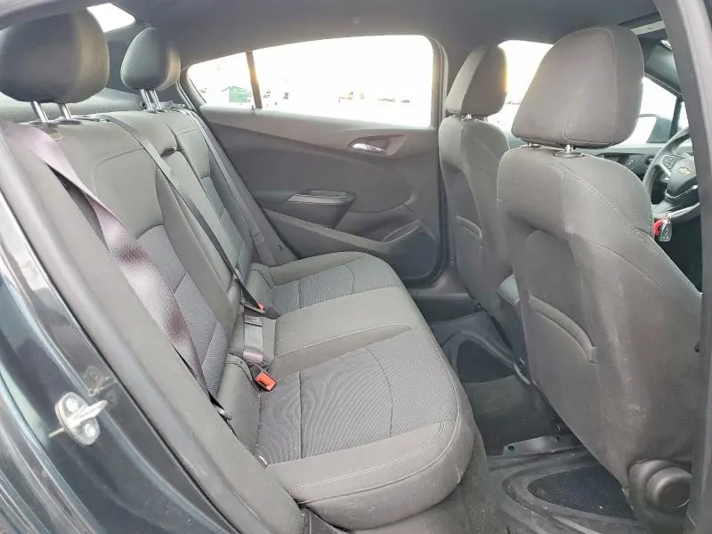 2017 CHEVROLET CRUZE LT  