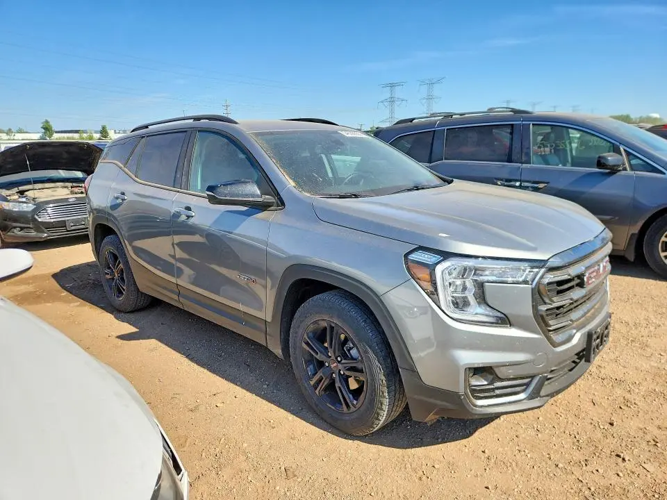 2024 GMC TERRAIN AT4  