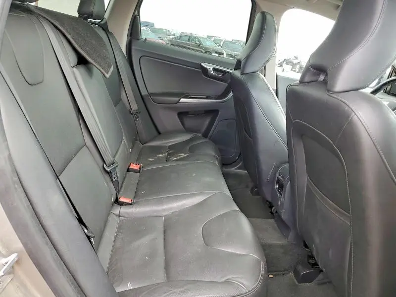 2015 VOLVO XC60 T5 PREMIER  