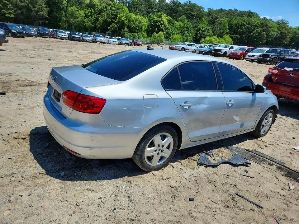 2014 VOLKSWAGEN JETTA SE  
