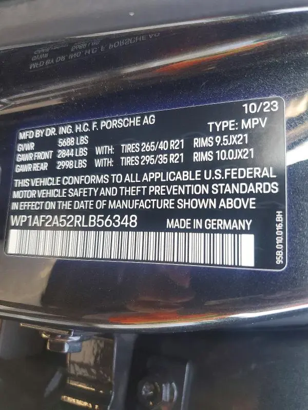2024 PORSCHE MACAN GTS  