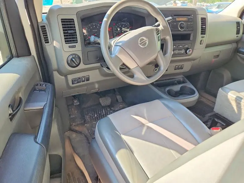 2017 NISSAN NV 2500 HD S  