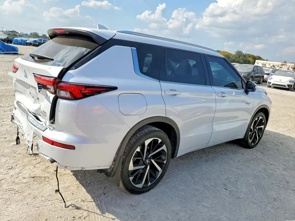 2025 MITSUBISHI OUTLANDER SEL  