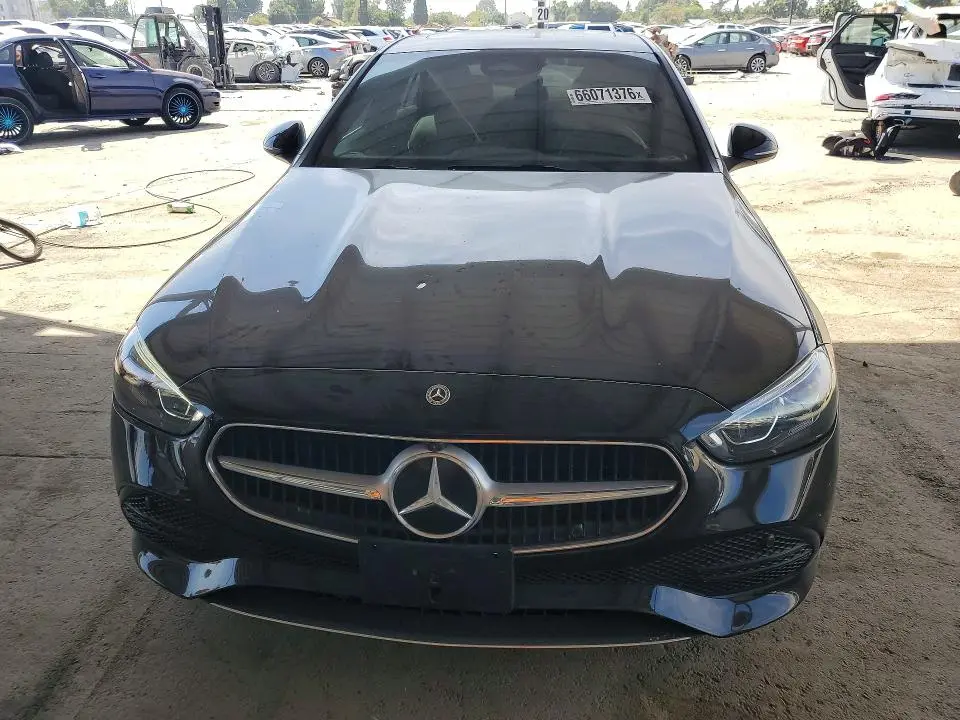 2024 MERCEDES-BENZ C 300  