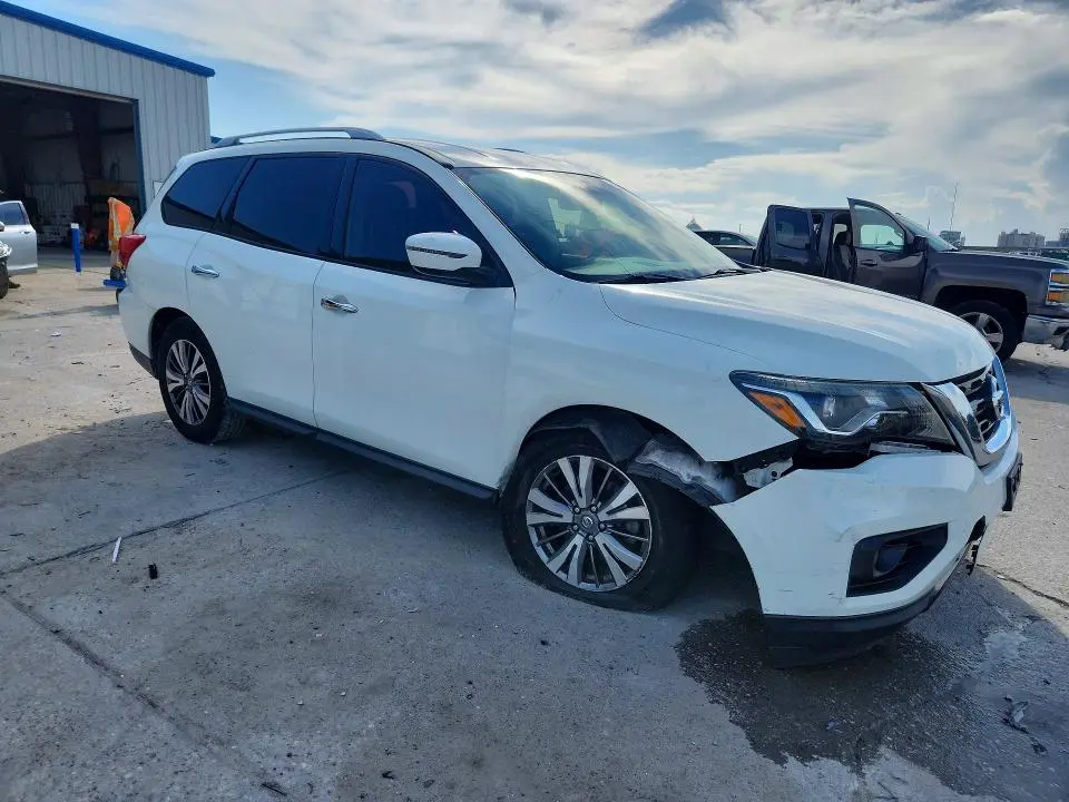 2019 NISSAN PATHFINDER SV  