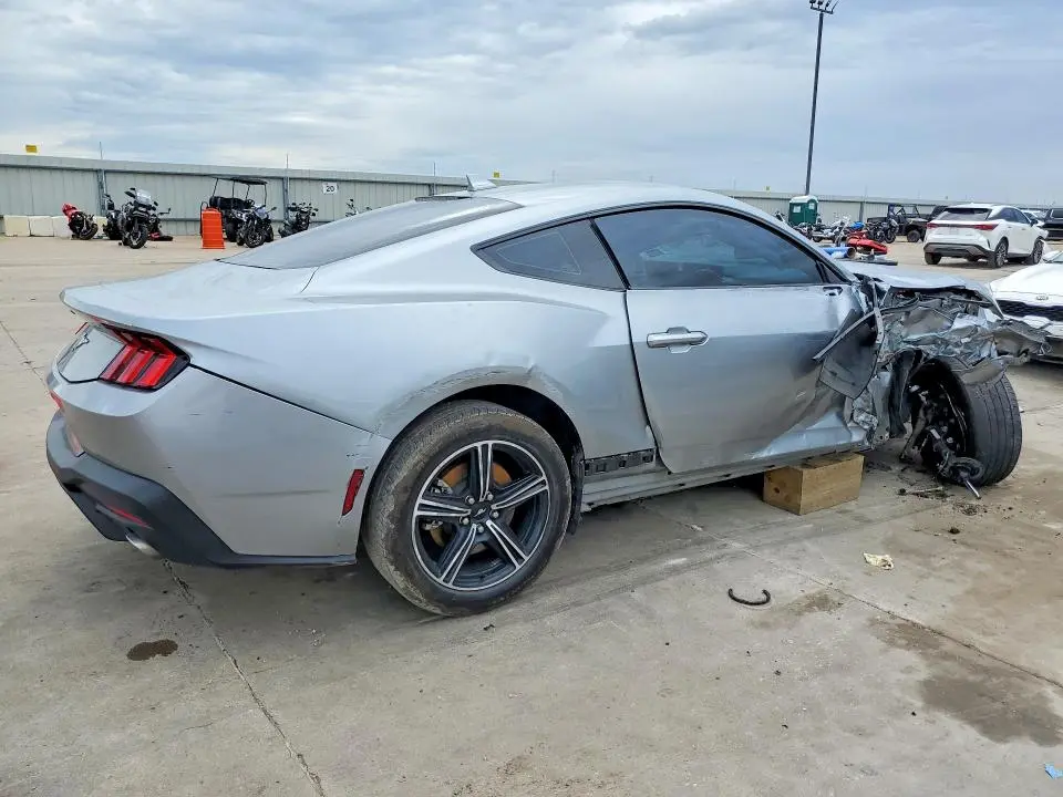 2025 FORD MUSTANG   