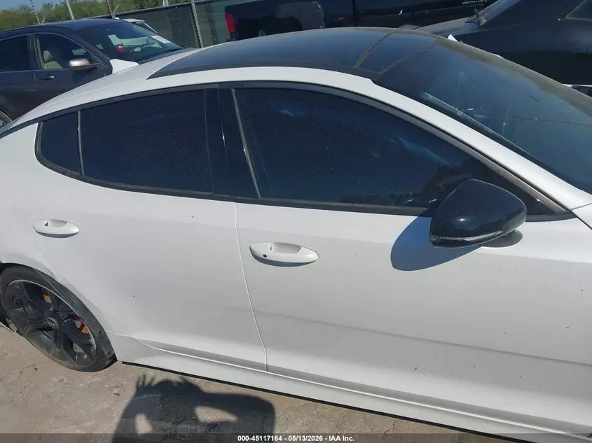 2020 KIA STINGER GT2