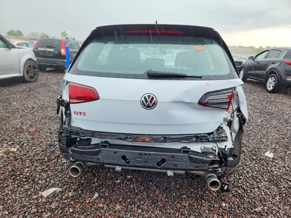 2021 VOLKSWAGEN GTI S  