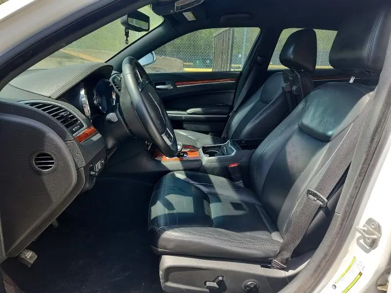 2013 CHRYSLER 300   