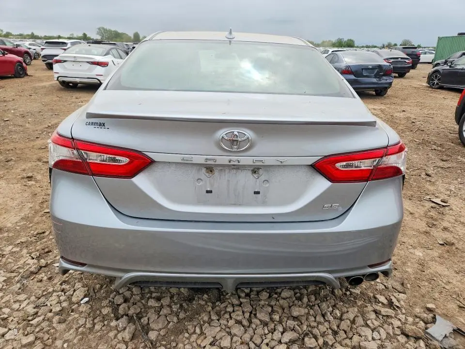 2020 TOYOTA CAMRY SE  