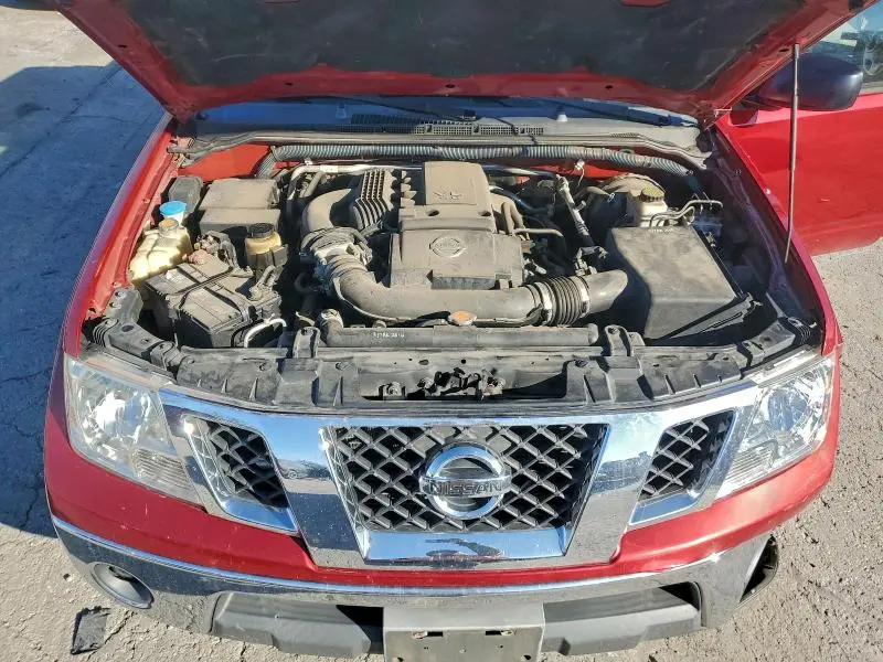 2010 NISSAN FRONTIER CREW CAB SE  