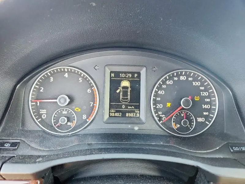 2010 VOLKSWAGEN EOS LUX  