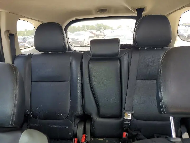 2014 MITSUBISHI OUTLANDER SE  