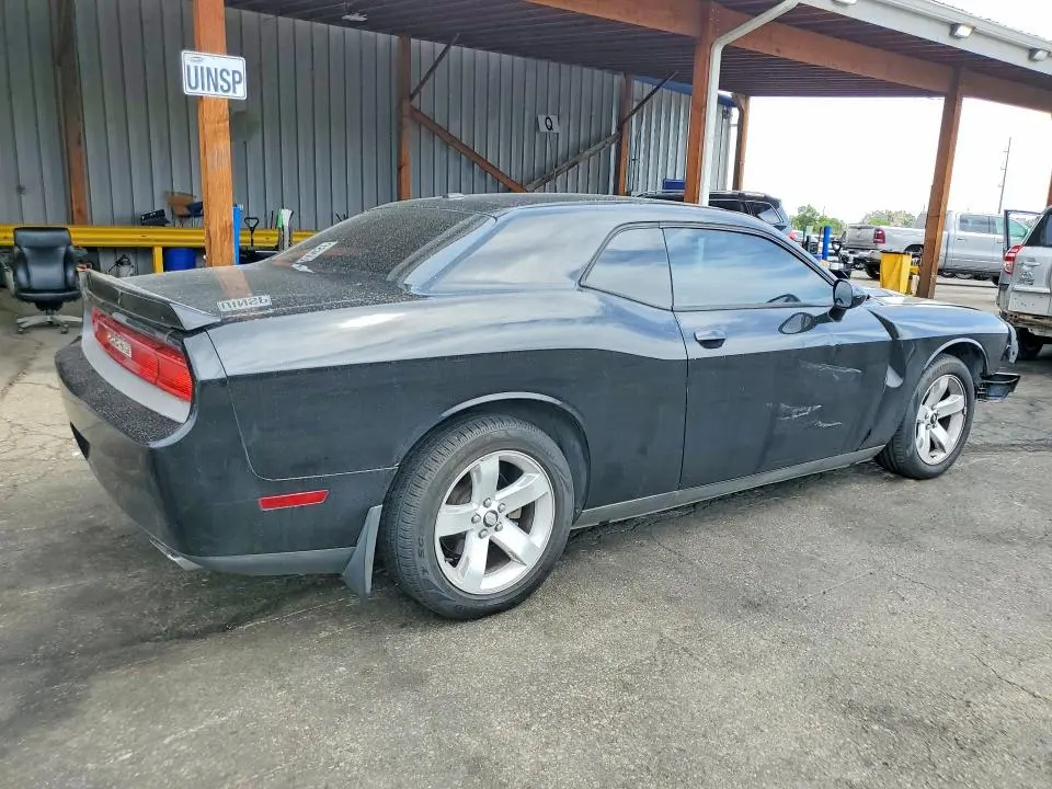 2013 DODGE CHALLENGER SXT  