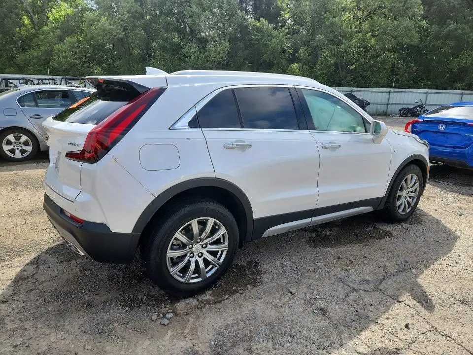 2019 CADILLAC XT4 PREMIUM LUXURY  