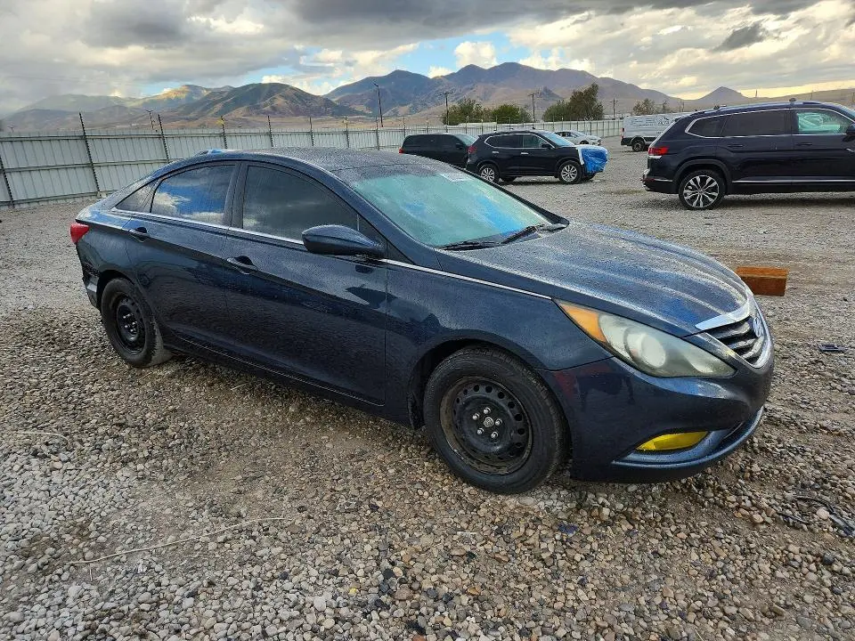 2012 HYUNDAI SONATA GLS  