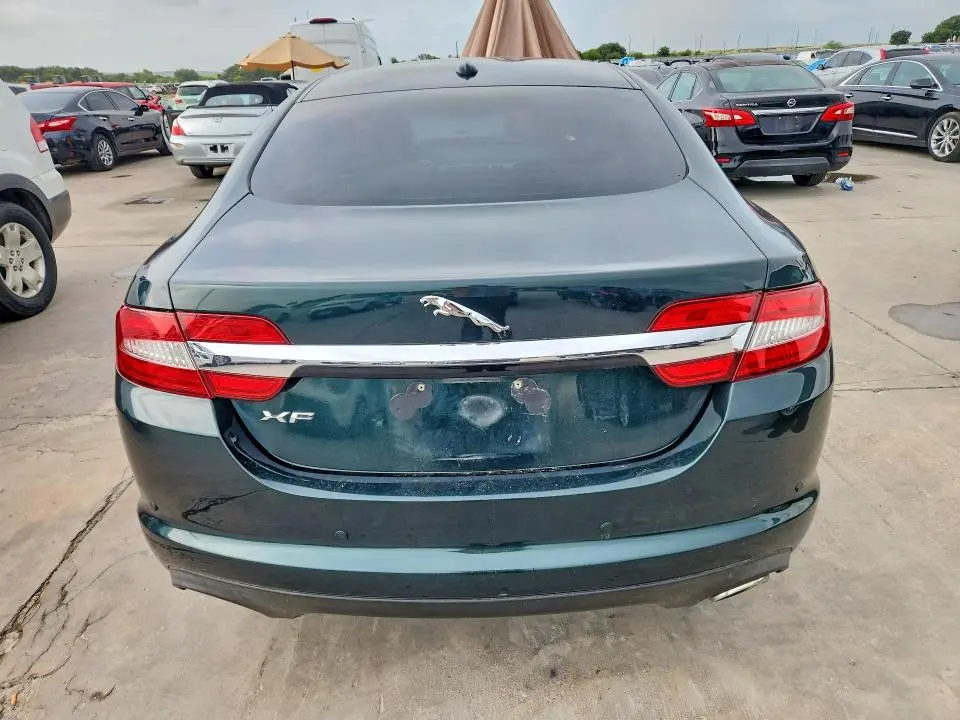 2012 JAGUAR XF   