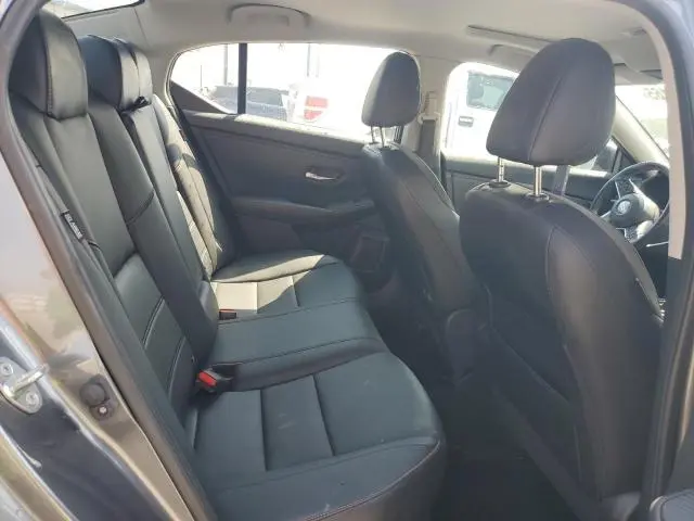 2021 NISSAN SENTRA SR  