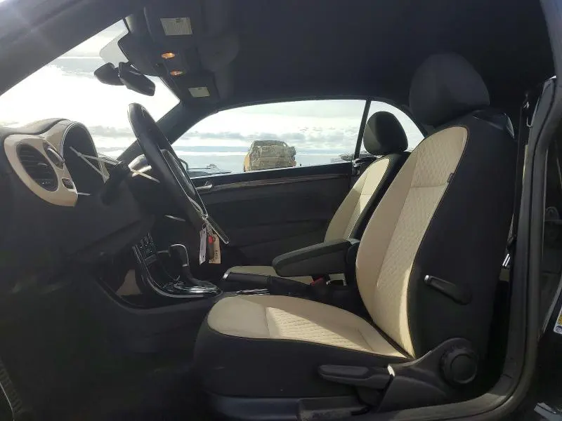 2019 VOLKSWAGEN BEETLE S  