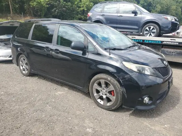 2011 TOYOTA SIENNA SPORT  