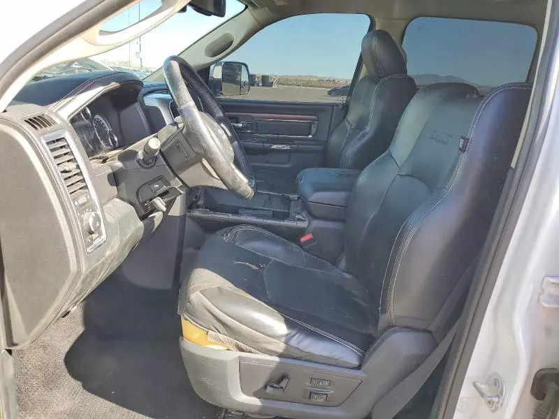 2016 RAM 1500 LARAMIE  