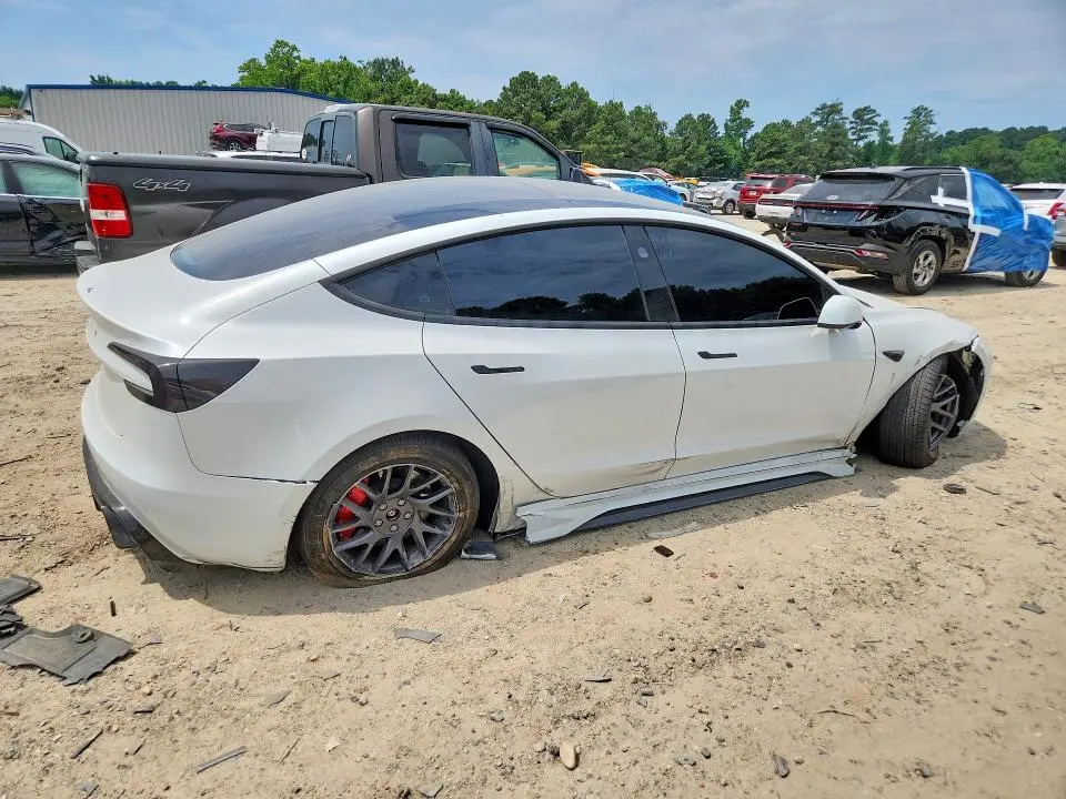 2026 TESLA MODEL 3   