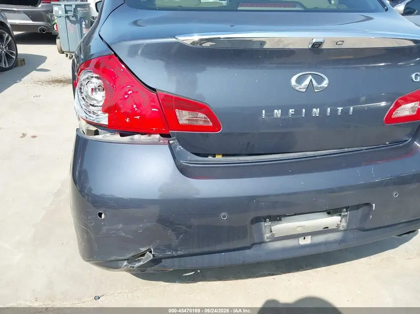 2012 INFINITI G37 JOURNEY