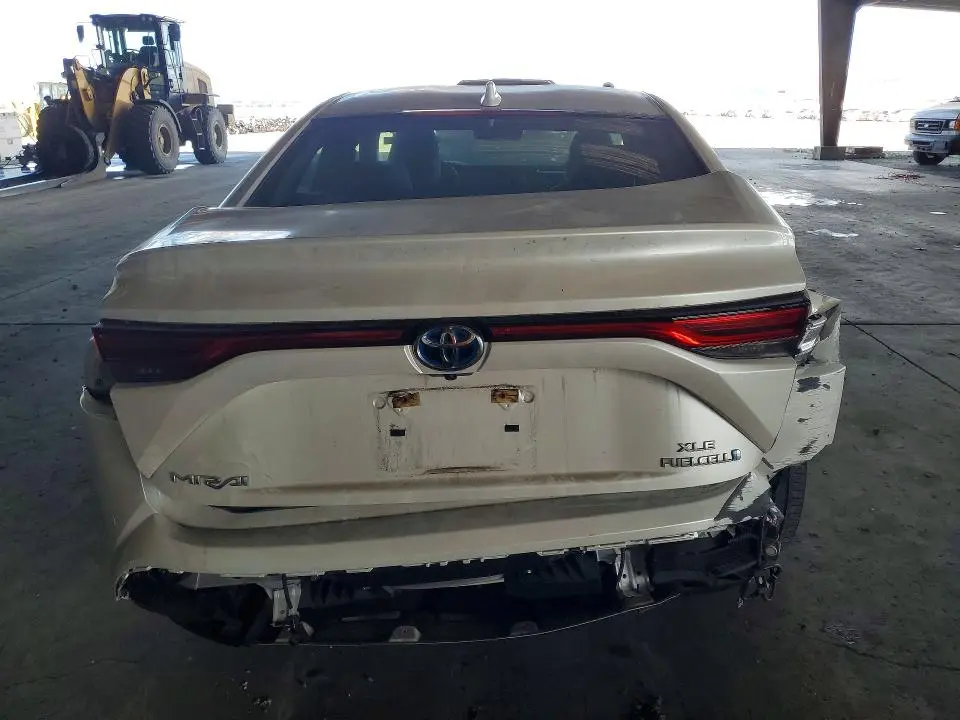 2022 TOYOTA MIRAI LE  