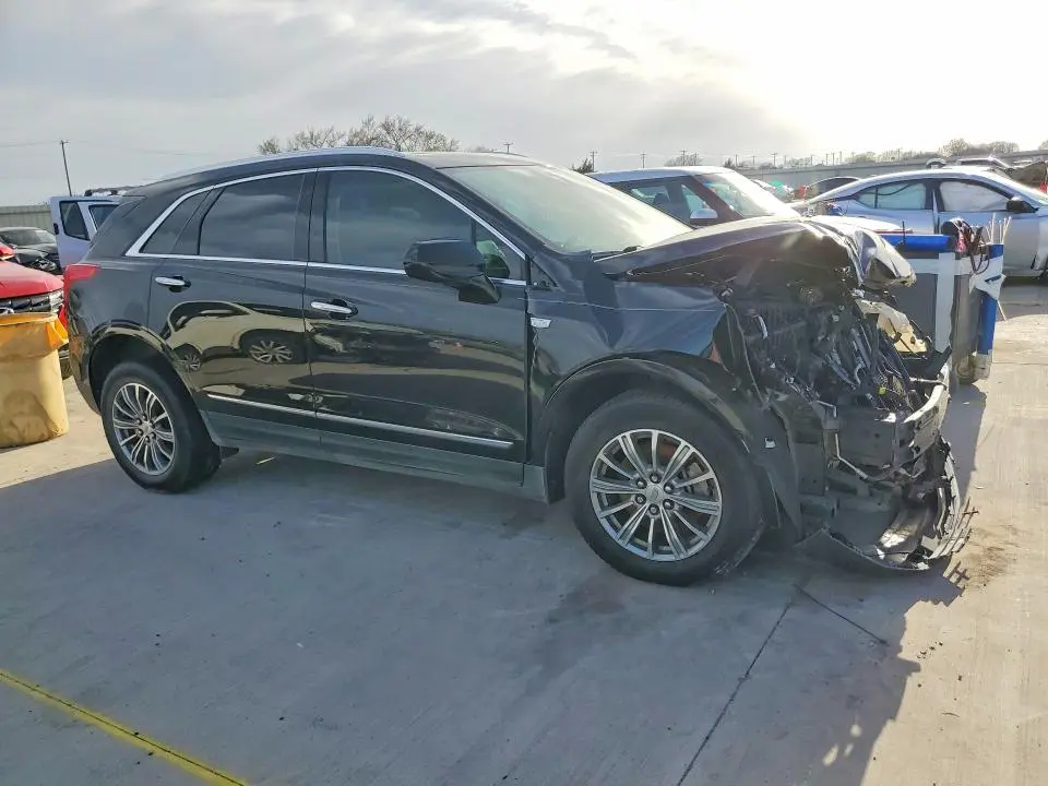 2018 CADILLAC XT5 LUXURY  