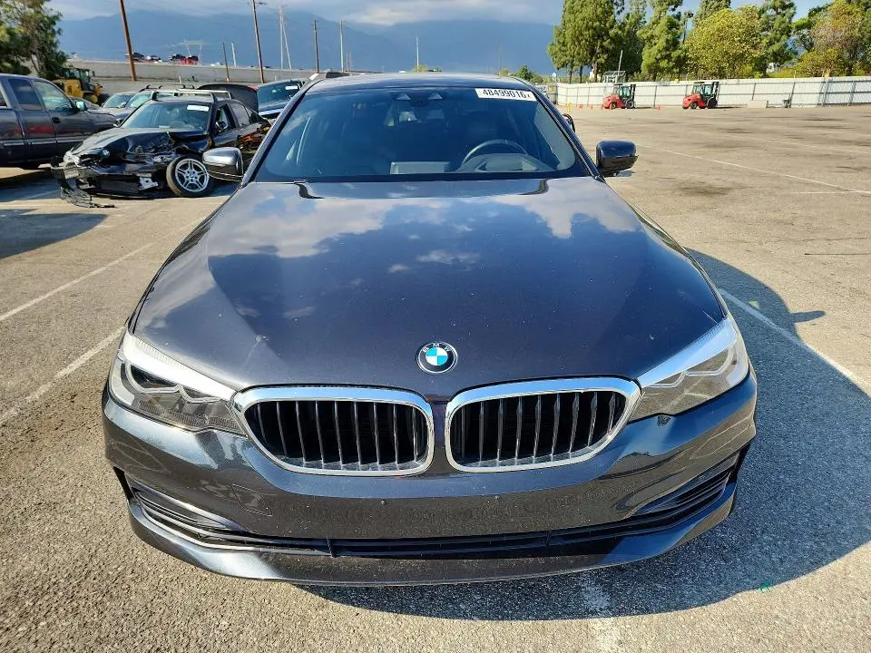 2020 BMW 530E   