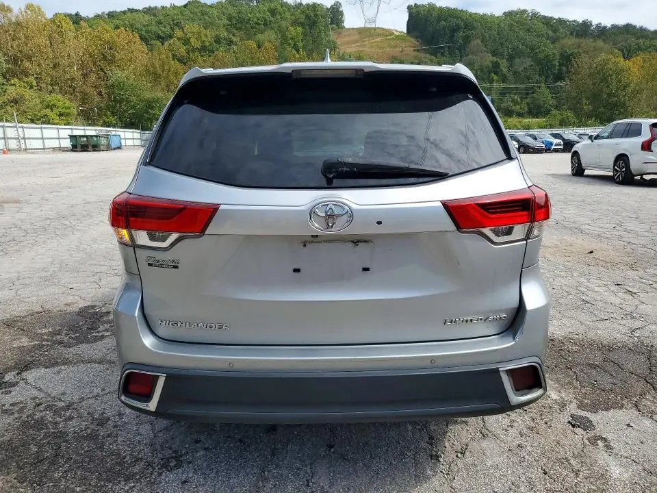 2018 TOYOTA HIGHLANDER LIMITED  