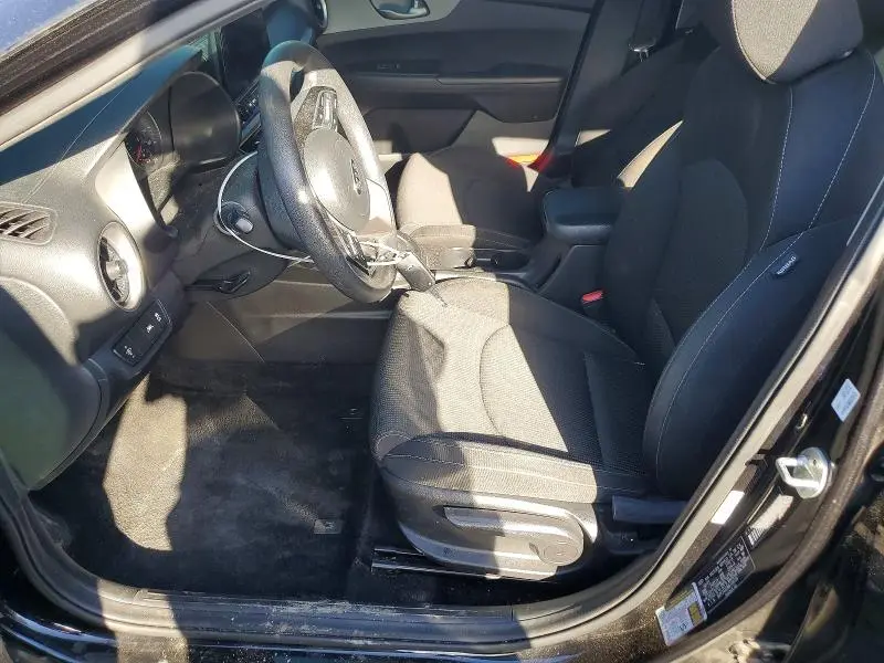 2021 KIA FORTE FE  