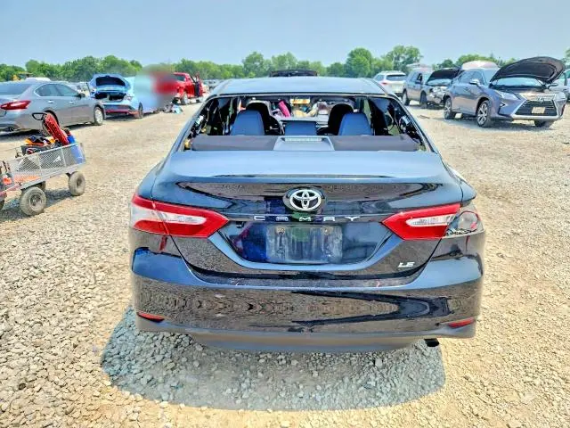 2018 TOYOTA CAMRY LE  