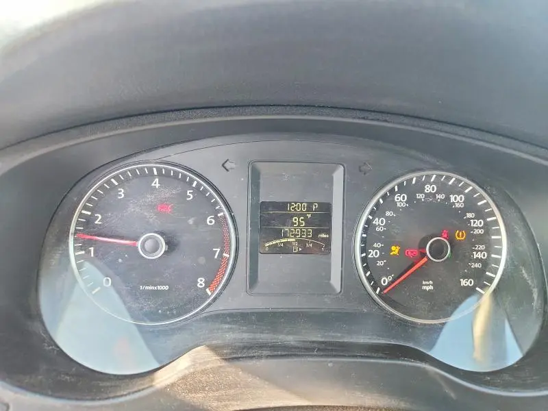 2012 VOLKSWAGEN JETTA SE  