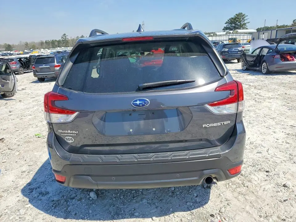 2021 SUBARU FORESTER LIMITED  