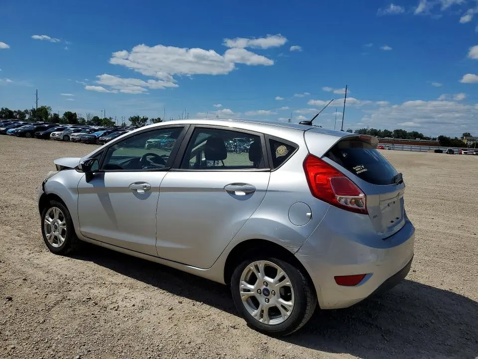 2016 FORD FIESTA SE  