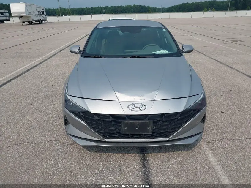 2021 HYUNDAI ELANTRA SE