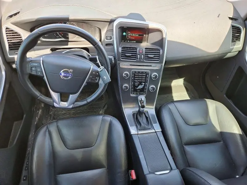2016 VOLVO XC60 T5 PREMIER  