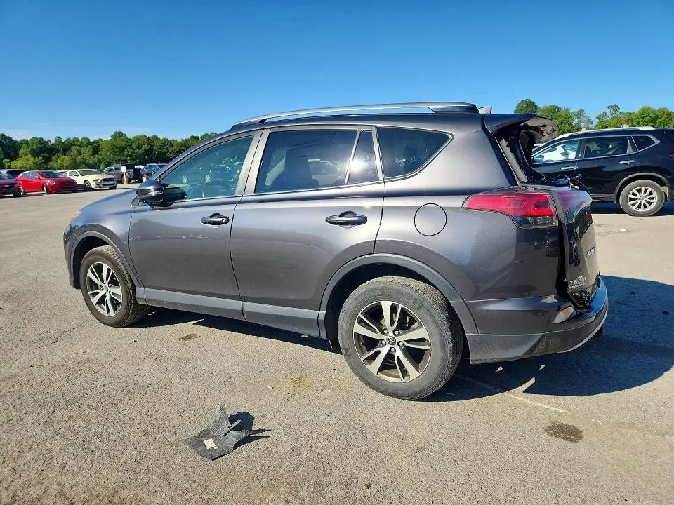 2018 TOYOTA RAV4 XLE  