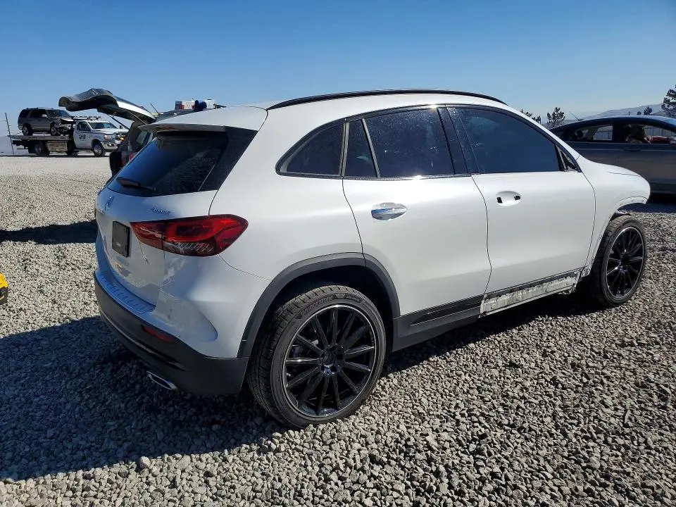2022 MERCEDES-BENZ GLA 250 4MATIC  