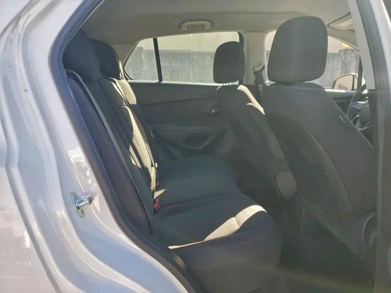 2017 CHEVROLET TRAX LS  