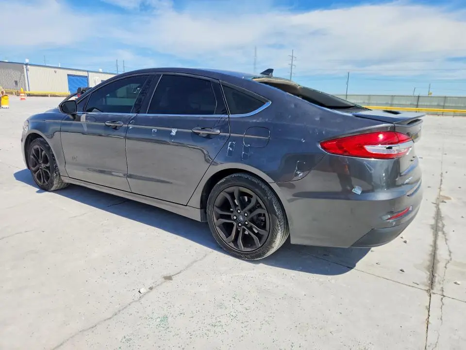 2019 FORD FUSION SE  