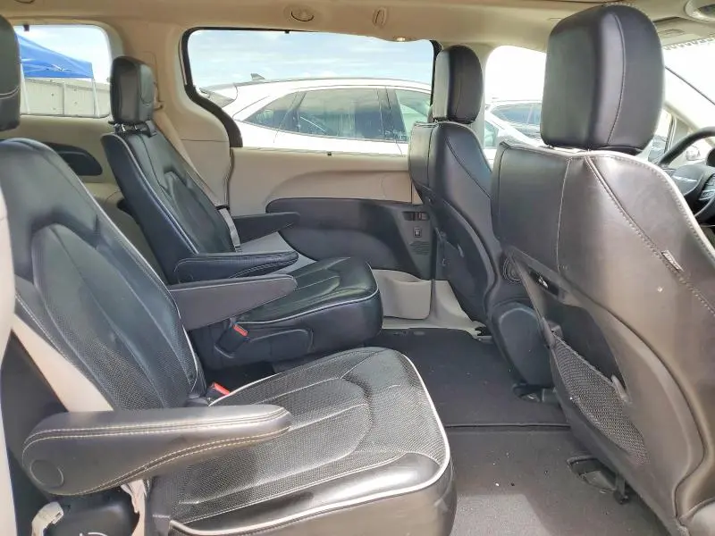 2022 CHRYSLER PACIFICA LIMITED  