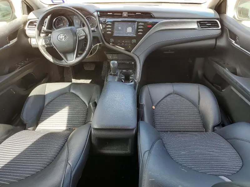2018 TOYOTA CAMRY SE  