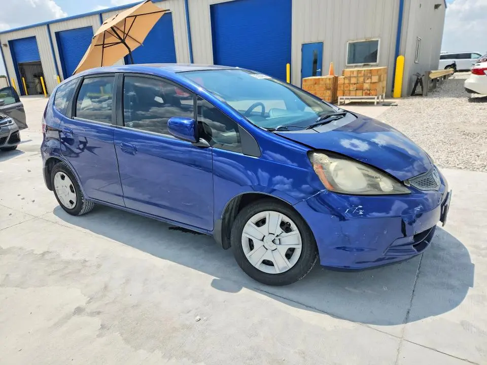 2013 HONDA FIT   